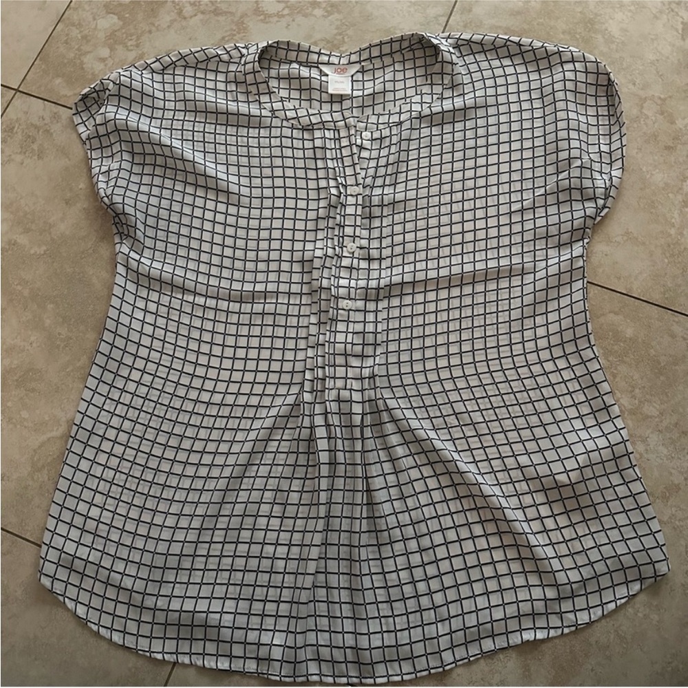 Checkered blouse - Picture 1 of 6